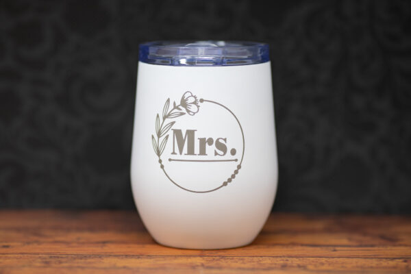 Mr. and Mrs. Circle Border | Couples Set of 2 Glasses - Image 10