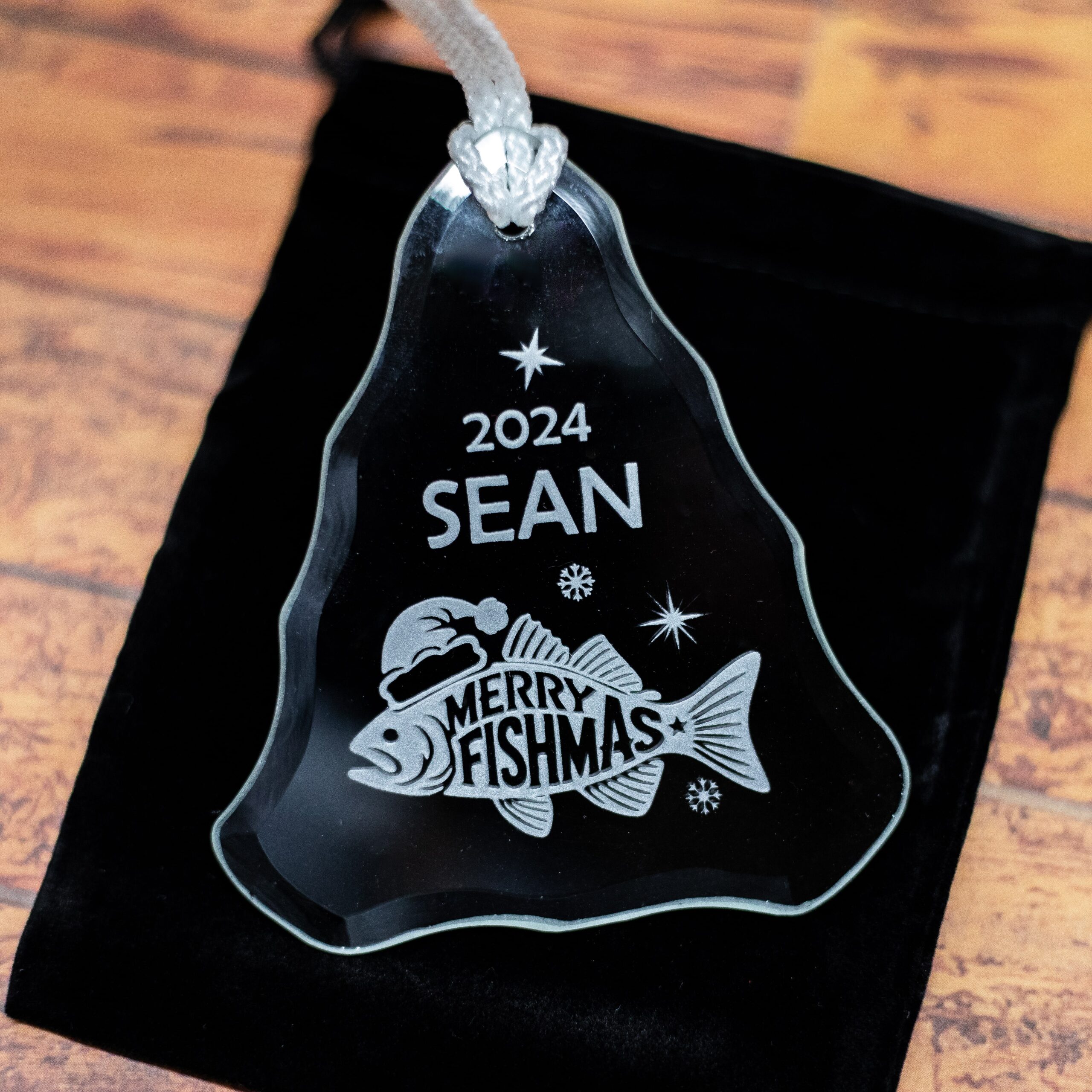 Sandblast Etched “Merry Fishmas” Ornament | Fish Wearing Santa Hat | Engraved Glass Christmas Ornament | Fisherman Gift | Funny Holiday Décor